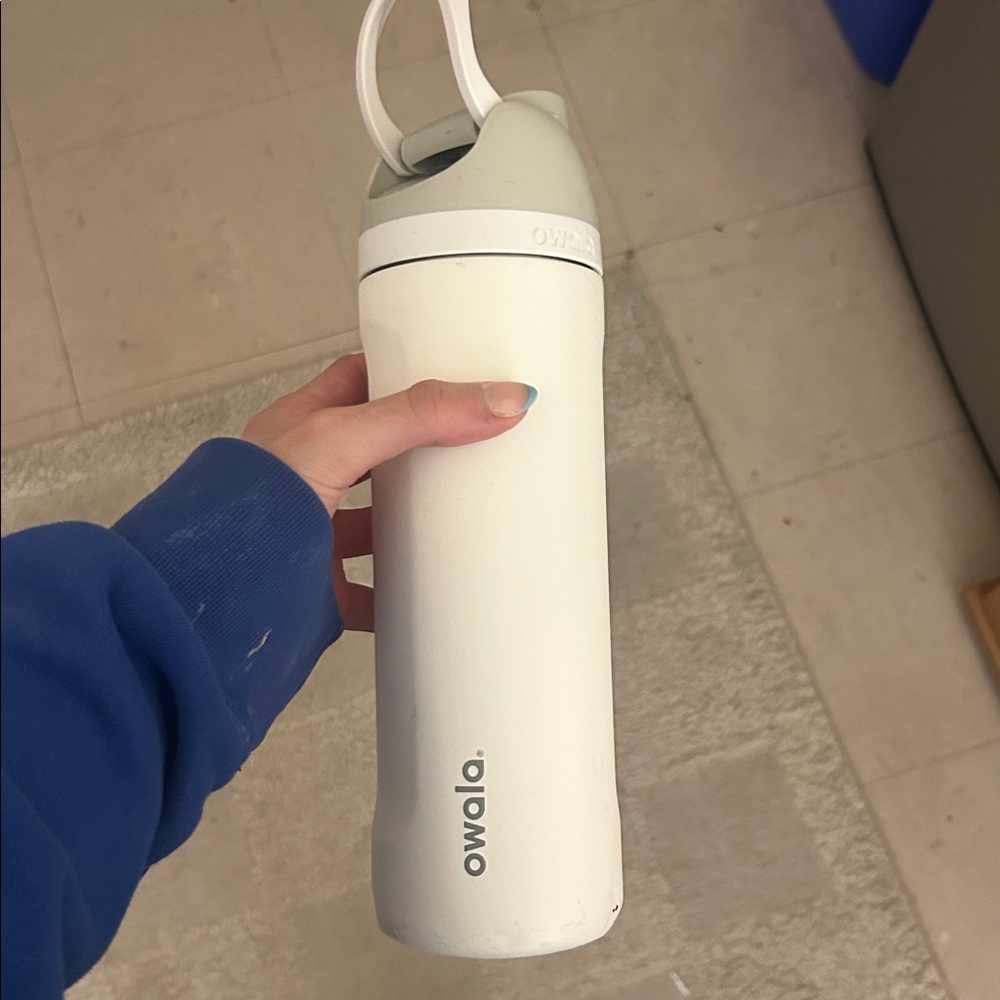 Owala White & Light Gray Insulated Water Bottle